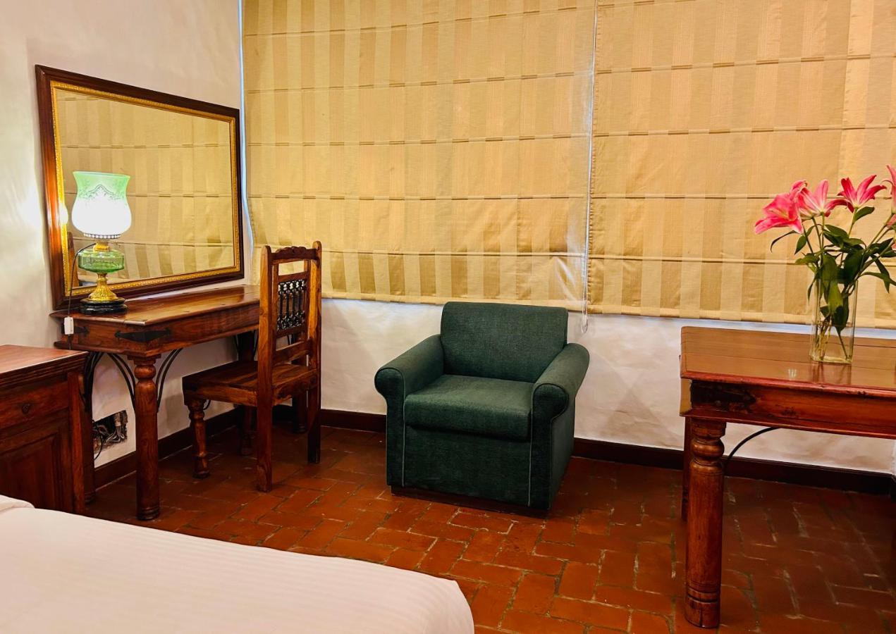 The Kaptain'S Retreat Chandīgarh Esterno foto